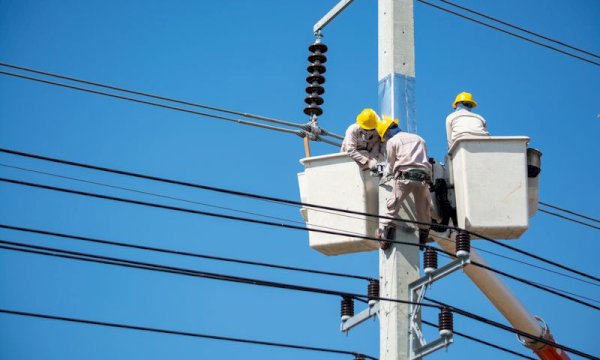 Schedule Appointments with a Booking Plugin for Electrician