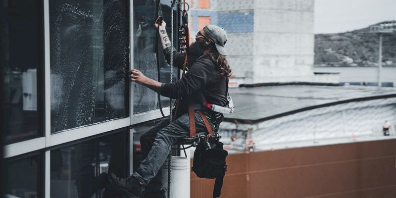 Boost Efficiency with a Booking Plugin for window cleaning