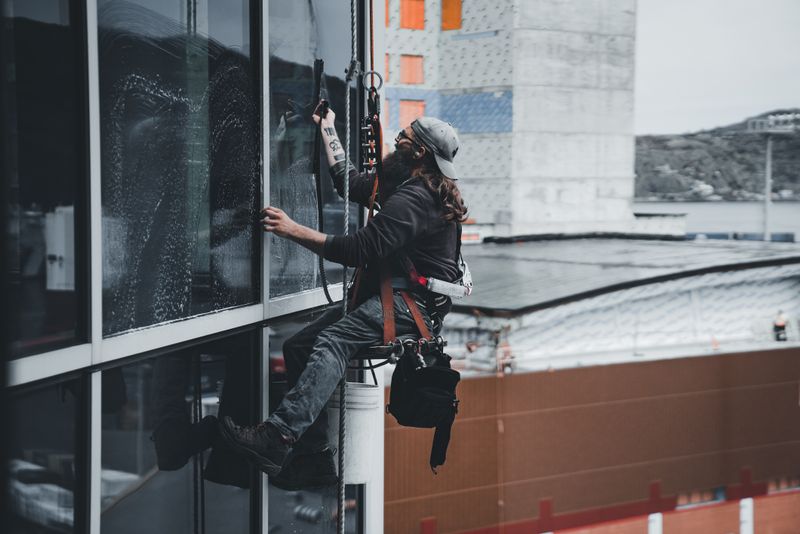 Boost Efficiency with a Booking Plugin for window cleaning