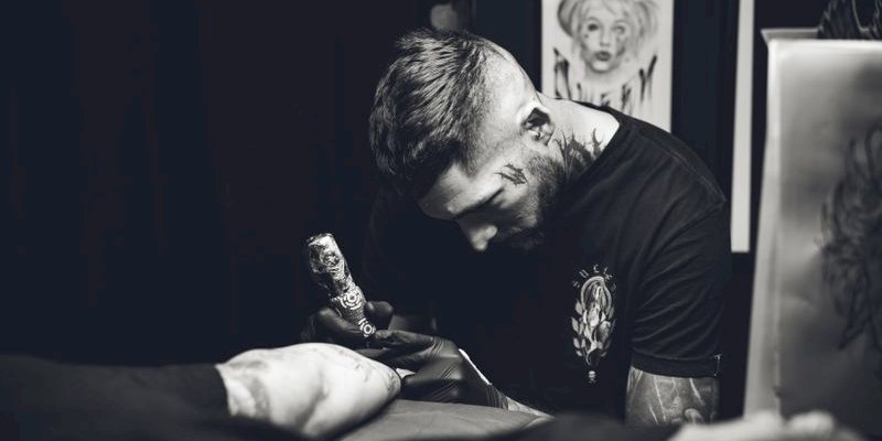 Booking Plugin for Tattoo Artists: Organize Your Studio Workflow