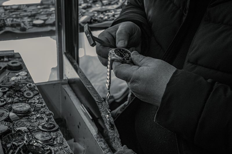 Efficient Appointment Scheduling for Watch Repair Workshops