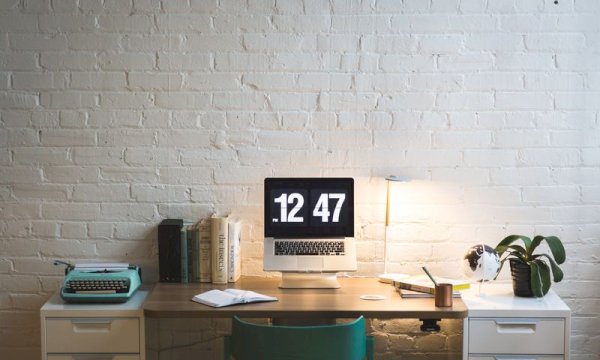 How to display a WordPress booking availability calendar on a specific page?