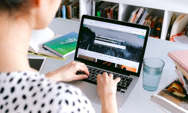 How do I add an online booking system plugin to WordPress for appointment scheduling?