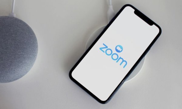 Does Calendly automatically create Zoom meetings for new appointments?