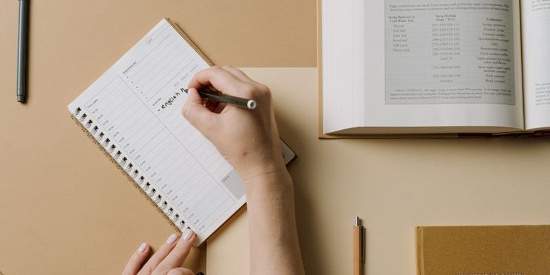 Choosing the Right Booking Calendar for Event Spaces