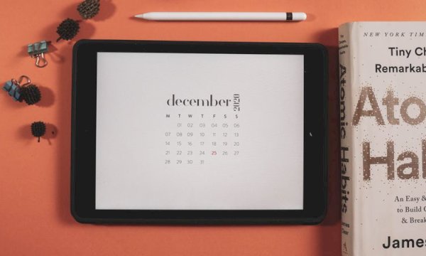 How to sync WooCommerce room availability with Google Calendar and external booking channels?