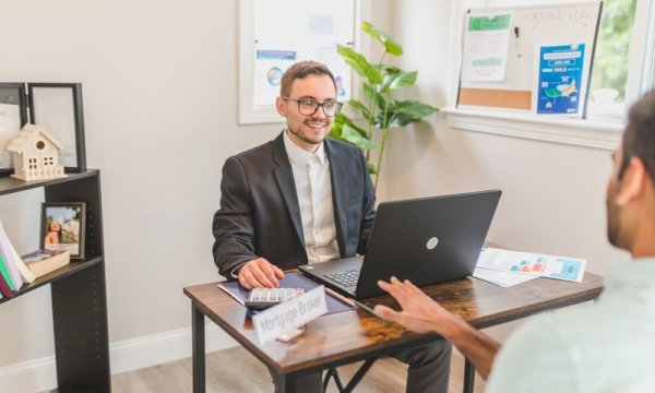 WP Booking Calendar for Mortgage Brokers: Efficient Client Meeting Tool