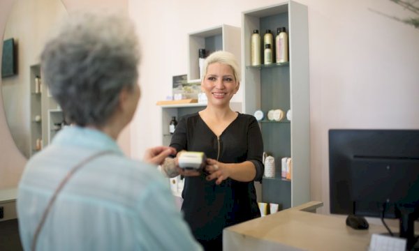 Complete Guide to Mobile Beauty Service Booking Systems