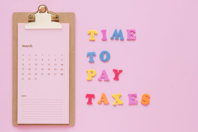 Which WordPress plugins allow appointment scheduling with upfront payment collection?